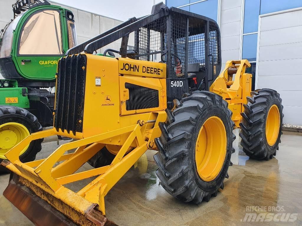 John Deere 540 D Vonszolók