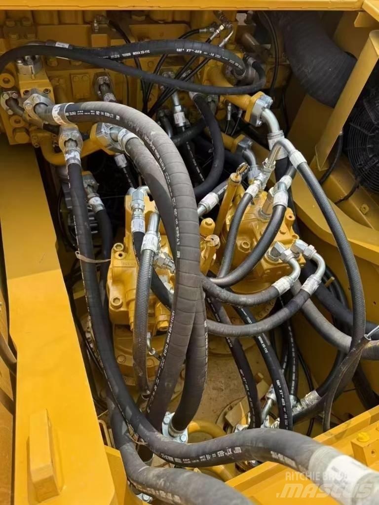 CAT 349 D L Lánctalpas kotrók