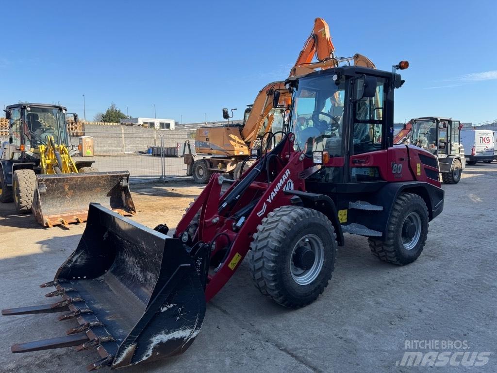 Yanmar V80 (02189) Gumikerekes homlokrakodók
