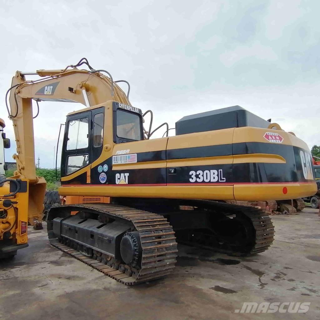 CAT 330 B L Lánctalpas kotrók