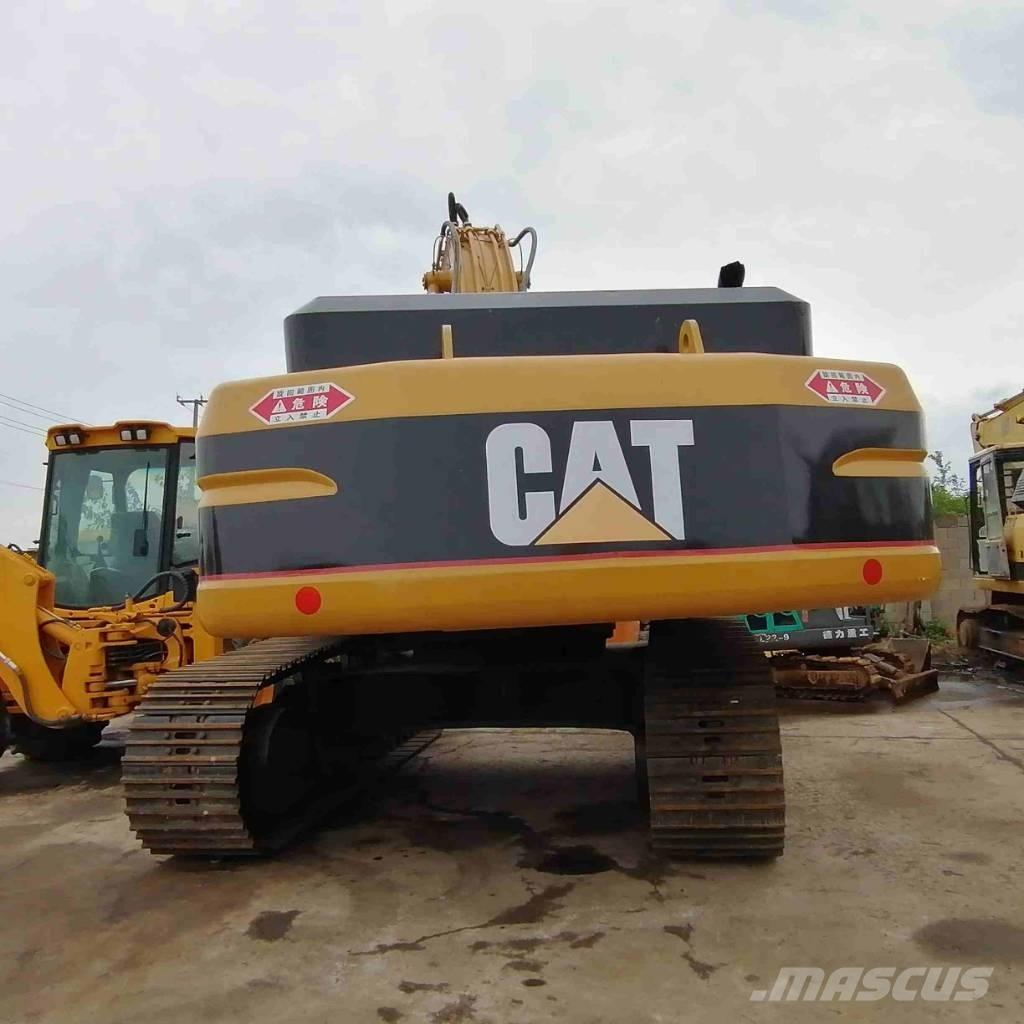 CAT 330 B L Lánctalpas kotrók