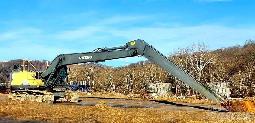 Volvo EC300ELR Lánctalpas kotrók