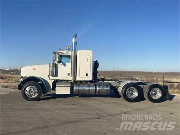 Peterbilt 367 Nyergesvontatók