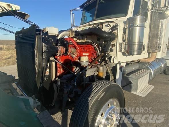 Peterbilt 367 Nyergesvontatók