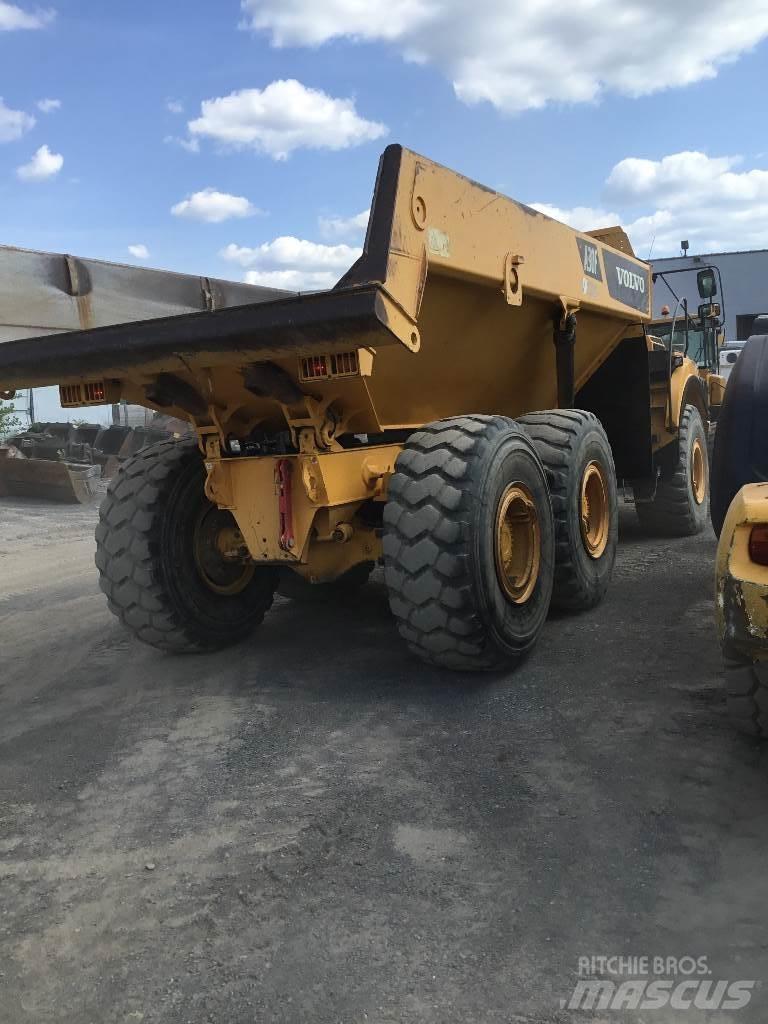 Volvo A 30 F Csuklósdömperek