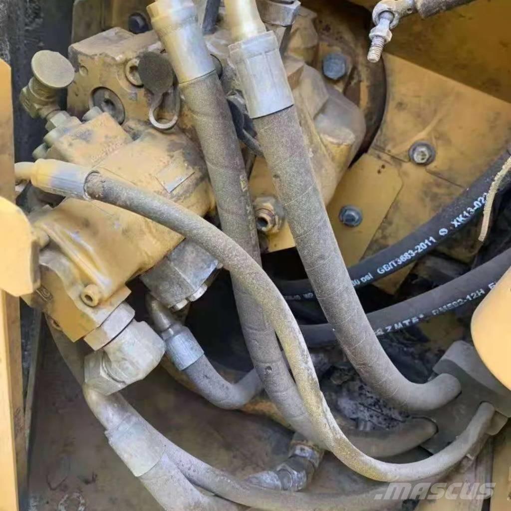 CAT 306D Mini kotrók < 7t