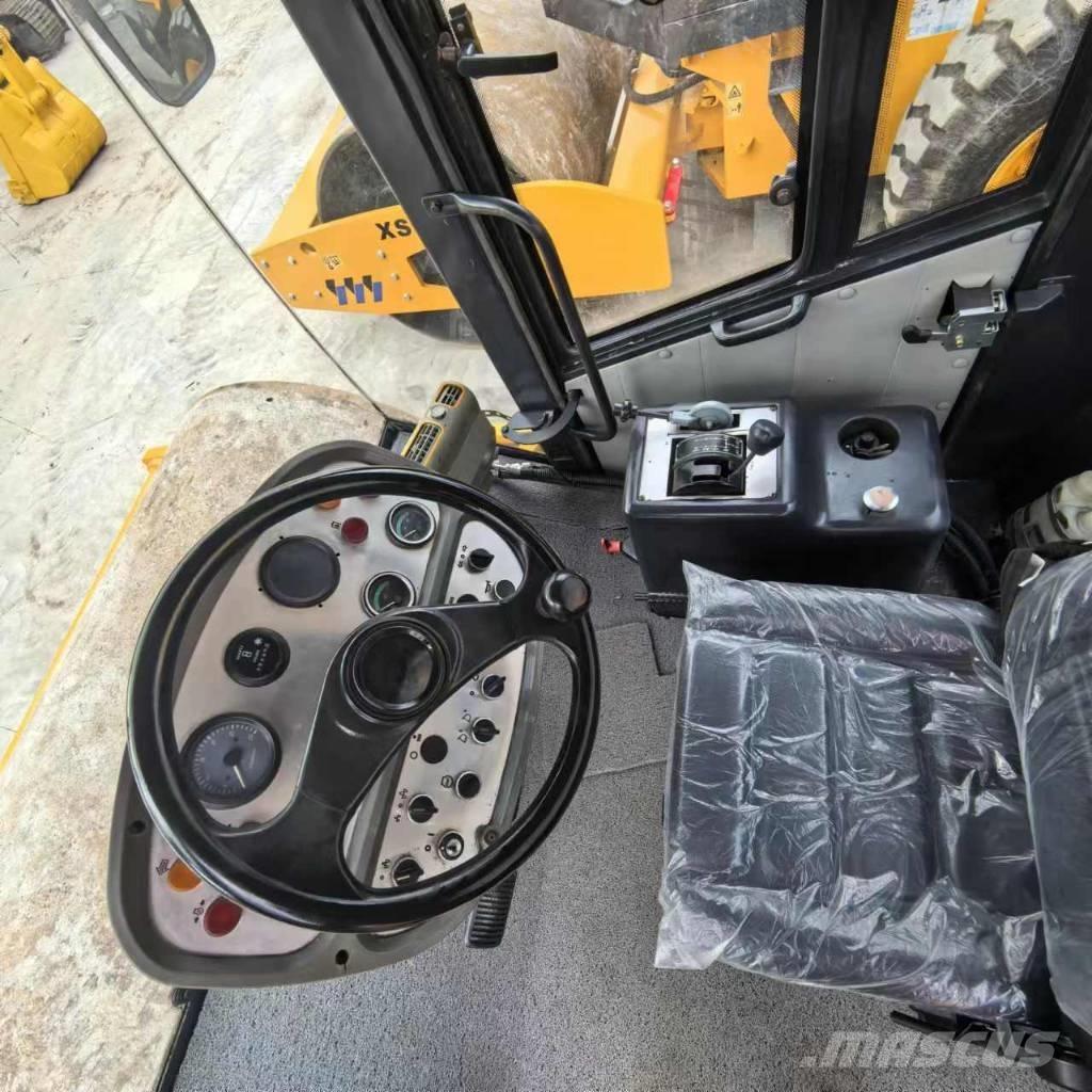 XCMG xs223j Egydobos hengerek