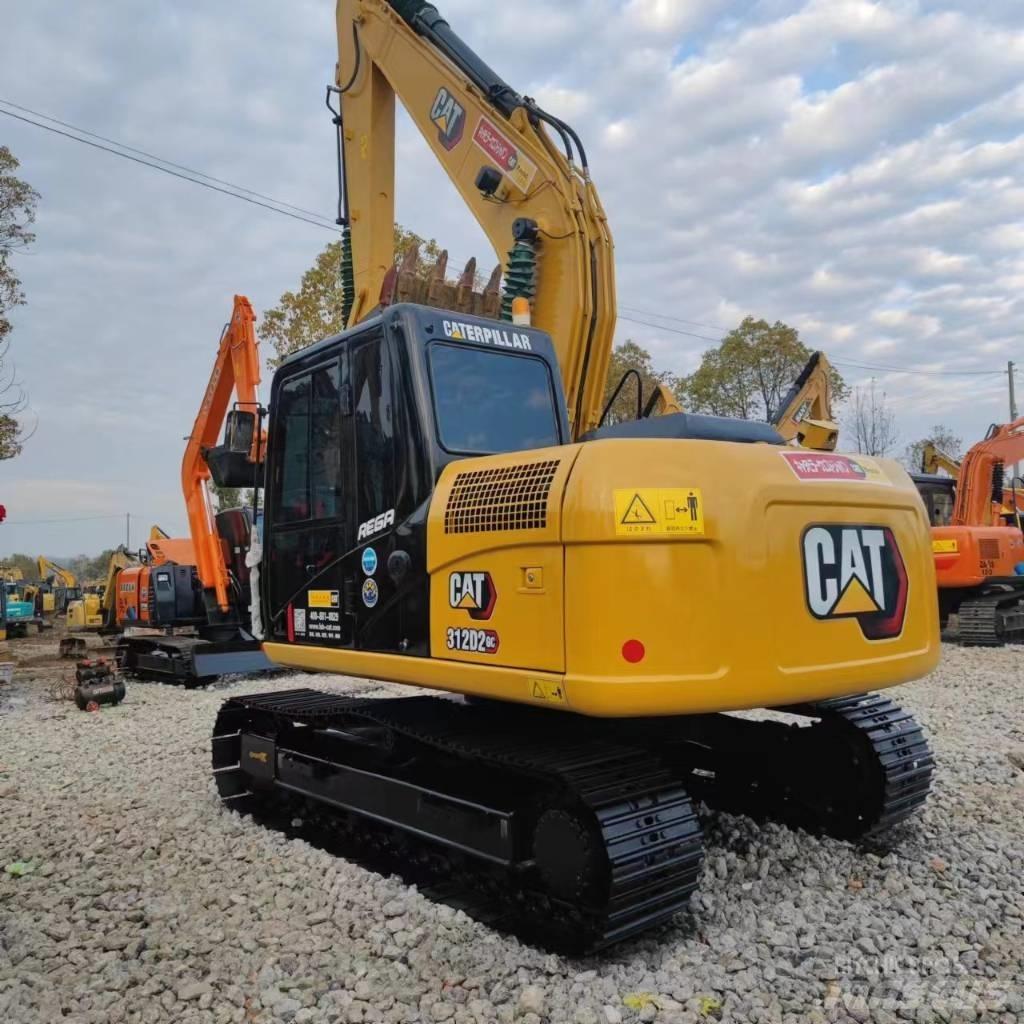 CAT 312 D2 Lánctalpas kotrók