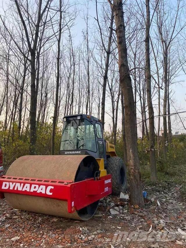 Dynapac CA301 Egydobos hengerek
