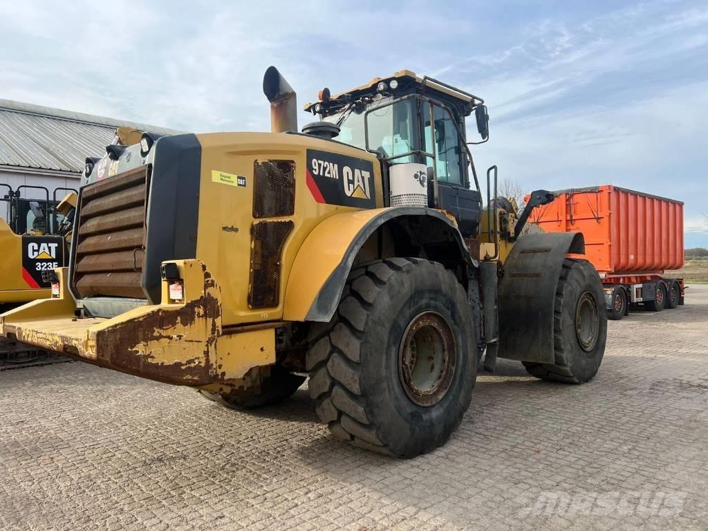 CAT 972 M Gumikerekes homlokrakodók