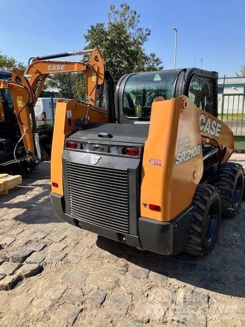 CASE SR210B Kompaktrakodók