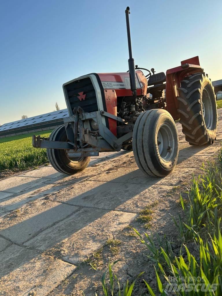 Massey Ferguson 240 Traktorok