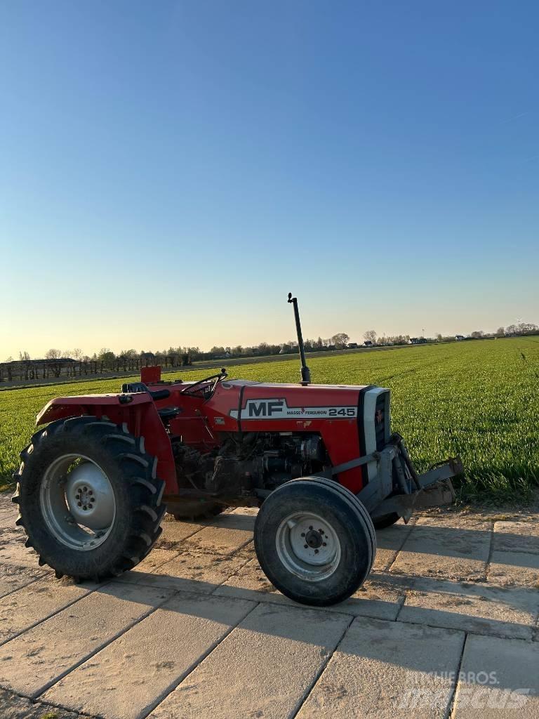 Massey Ferguson 240 Traktorok