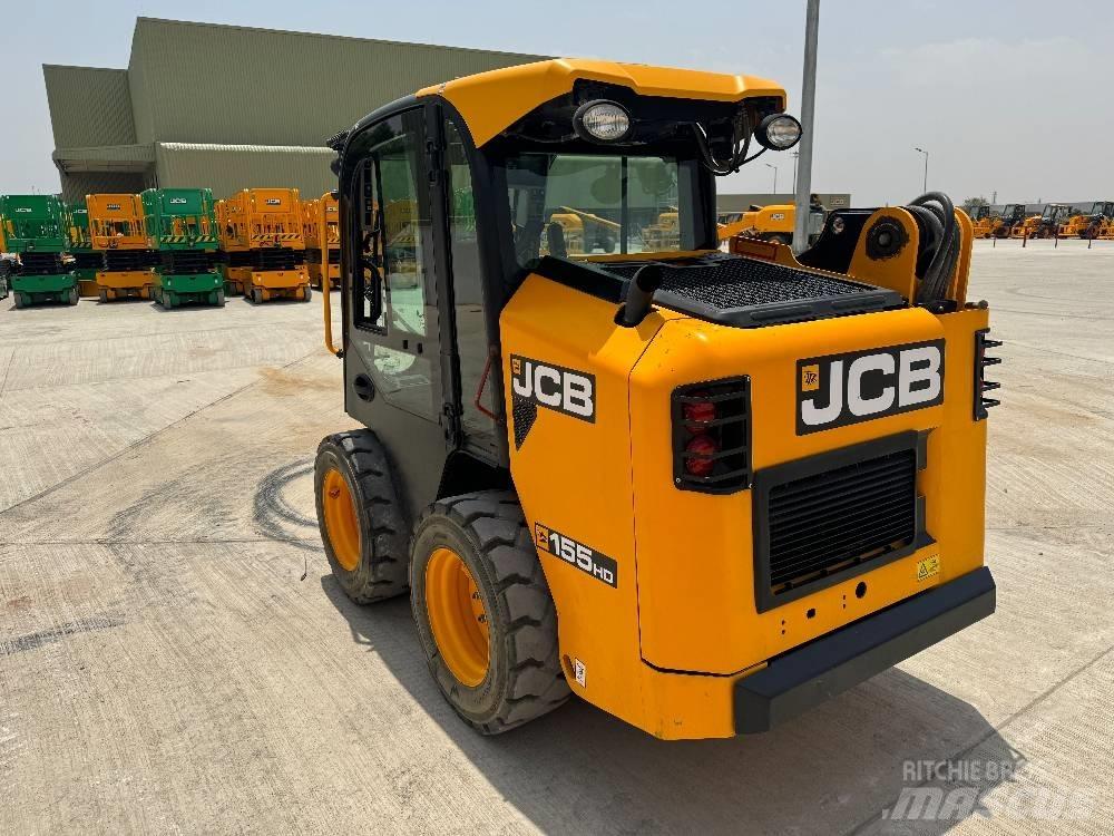 JCB 155 Kompaktrakodók