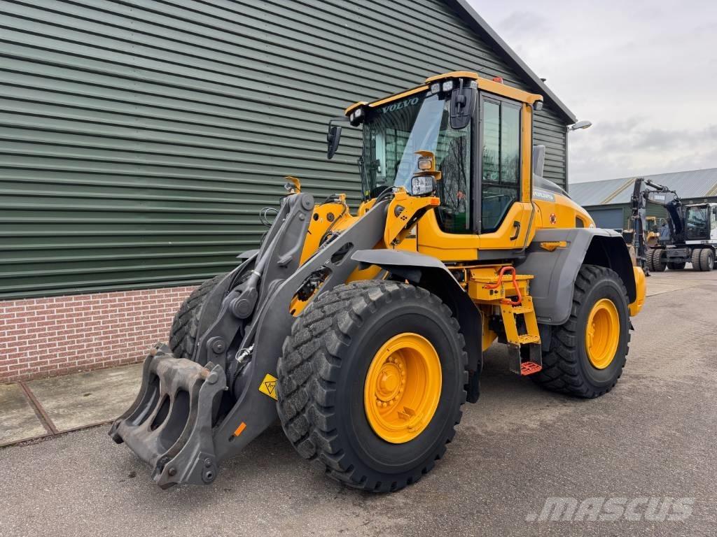 Volvo L 90 H Gumikerekes homlokrakodók