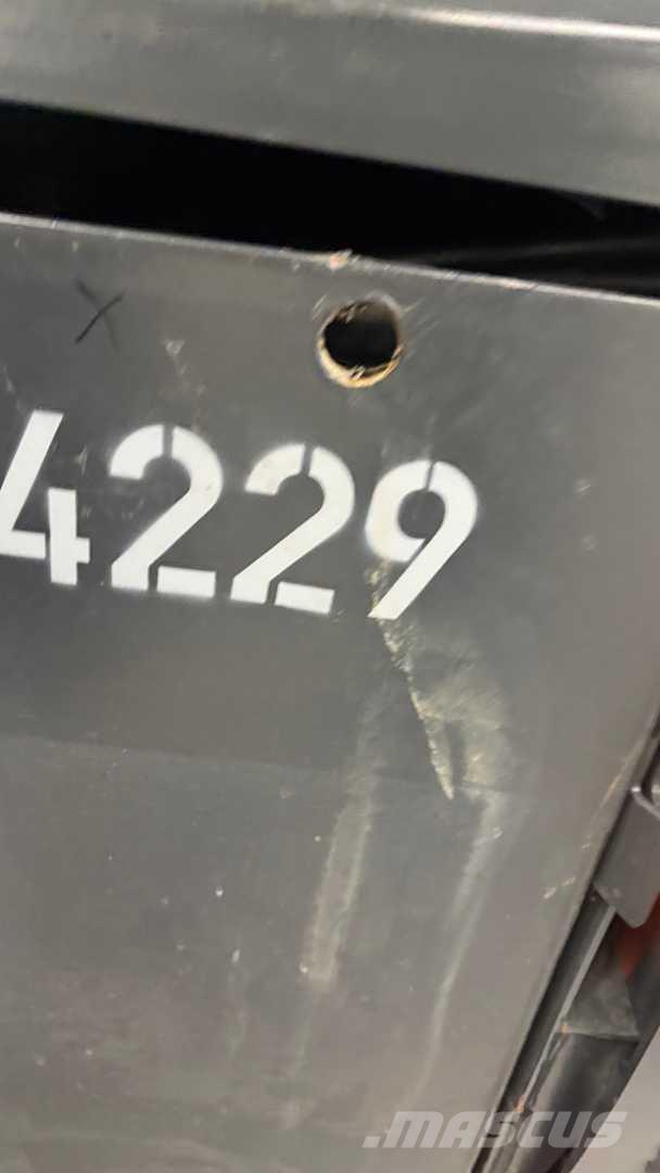 Linde E35HL Elektromos targoncák