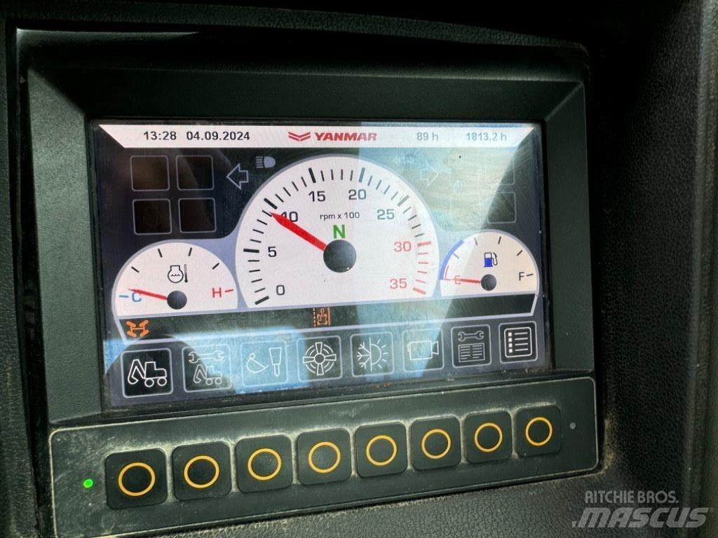 Yanmar B95W (40744) Gumikerekes kotrók