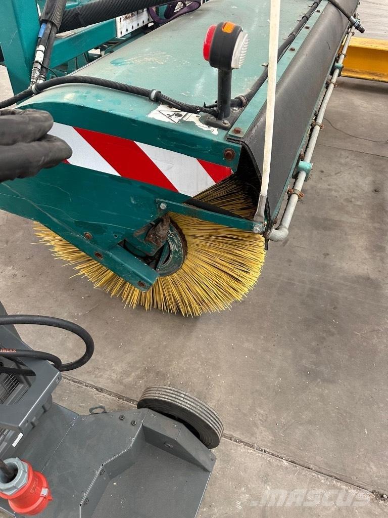 Burtec BB 235/80 S Kefék