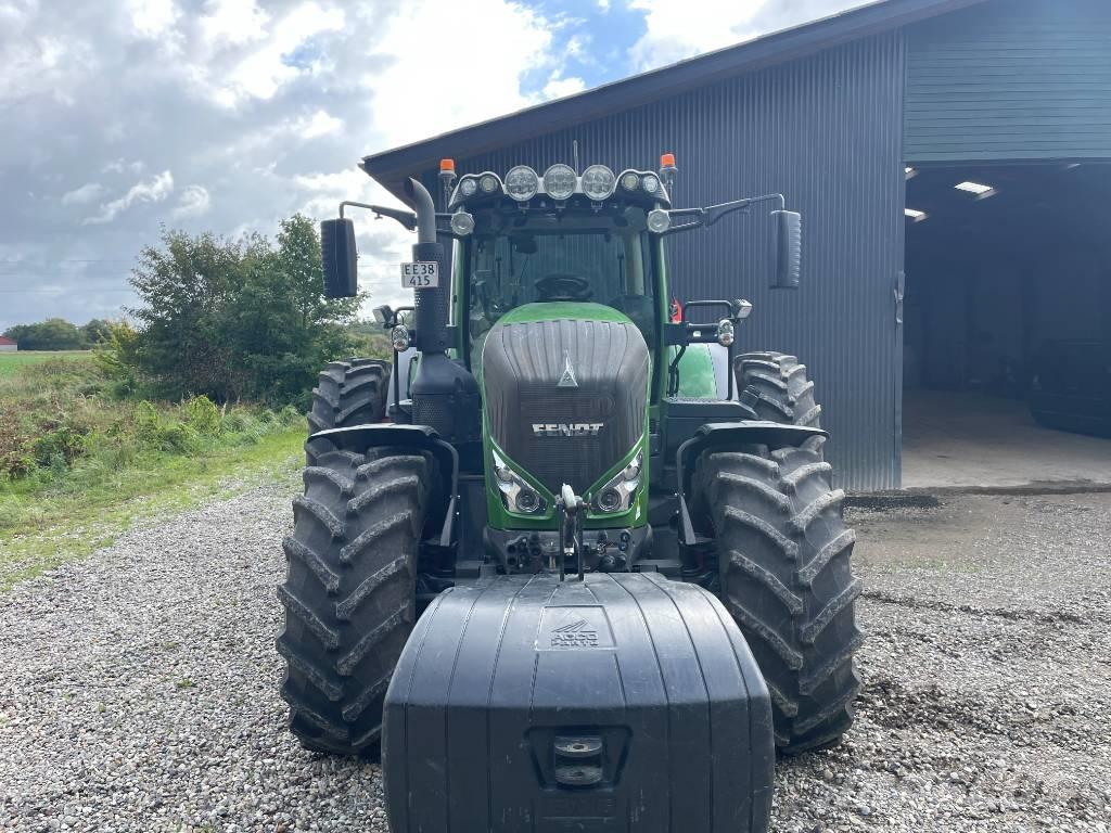 Fendt 828 Vario Traktorok