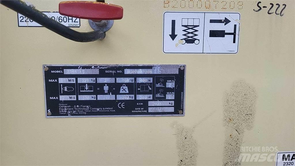 JLG 3246ES Ollós emelők