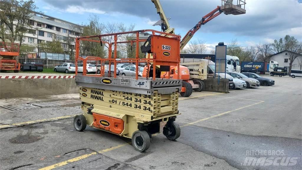 JLG 3246ES Ollós emelők