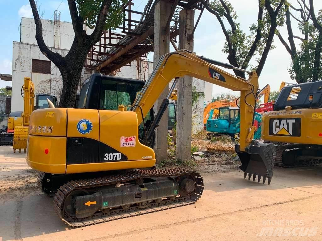 CAT 307D Közepes (midi) kotrók 7 t - 12 t