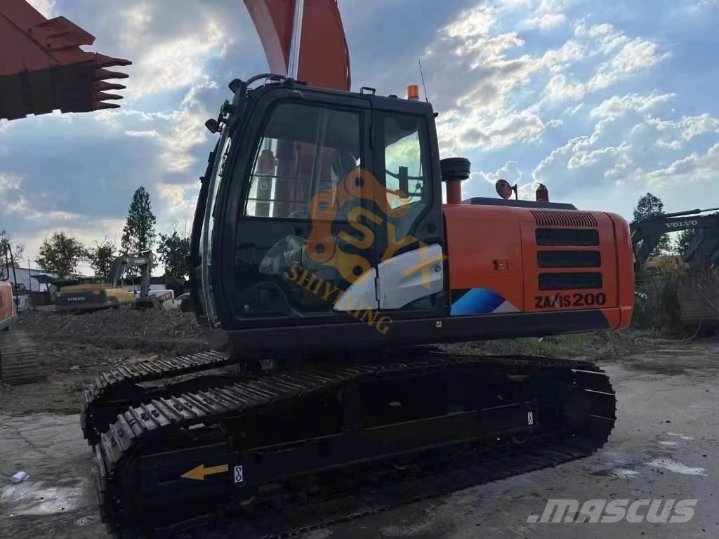 Hitachi ZX 200-3G Lánctalpas kotrók