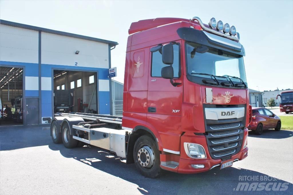 DAF XF 480 FAS 6x2 Konténer keretes / Konténeres teherautók