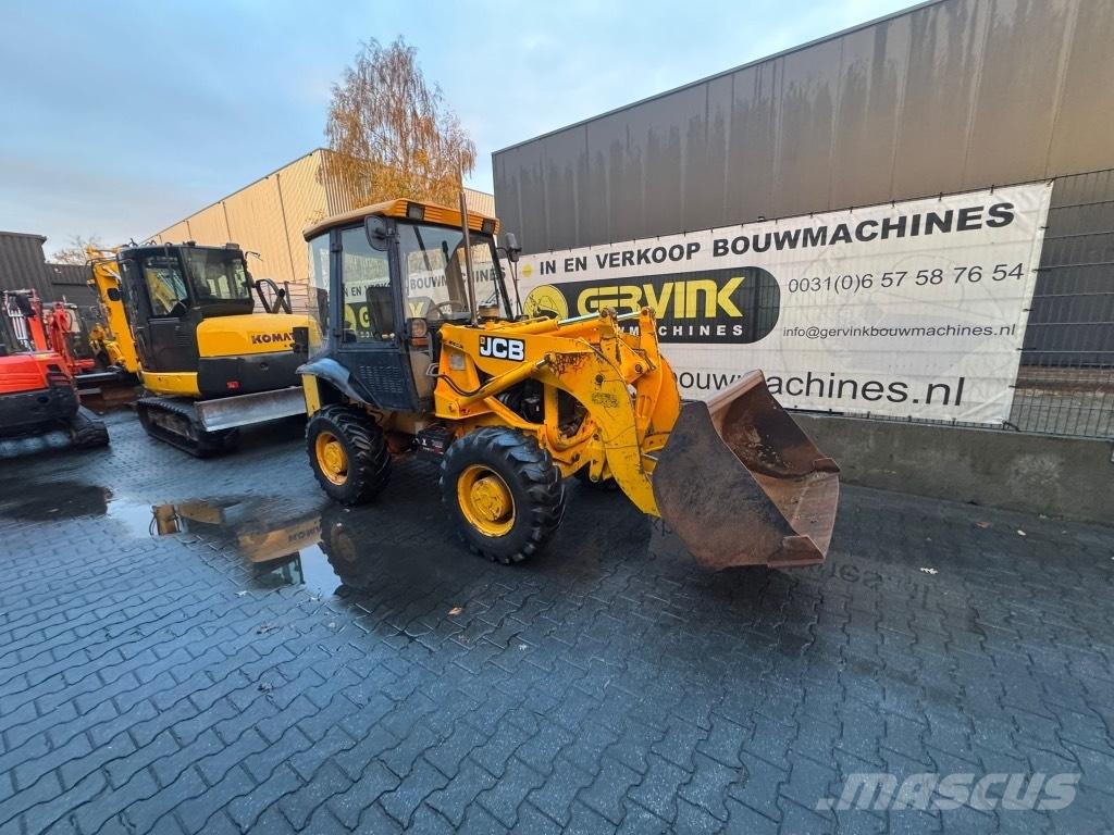 JCB 2 CX Airmaster Gumikerekes homlokrakodók