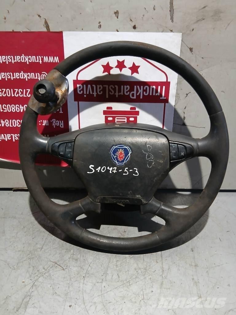 Scania P 420    1495393 Vezetőfülke és belső tartozékok