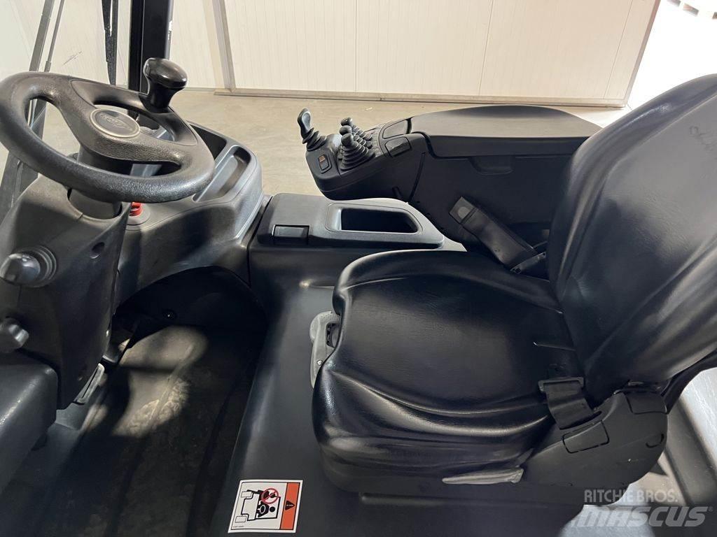 Linde E30L-01 Elektromos targoncák