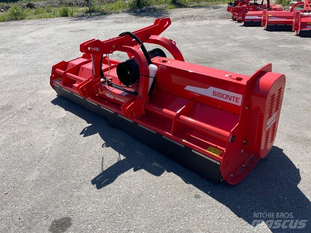 Maschio Bisonte 300 Szárzúzók és fűkaszák