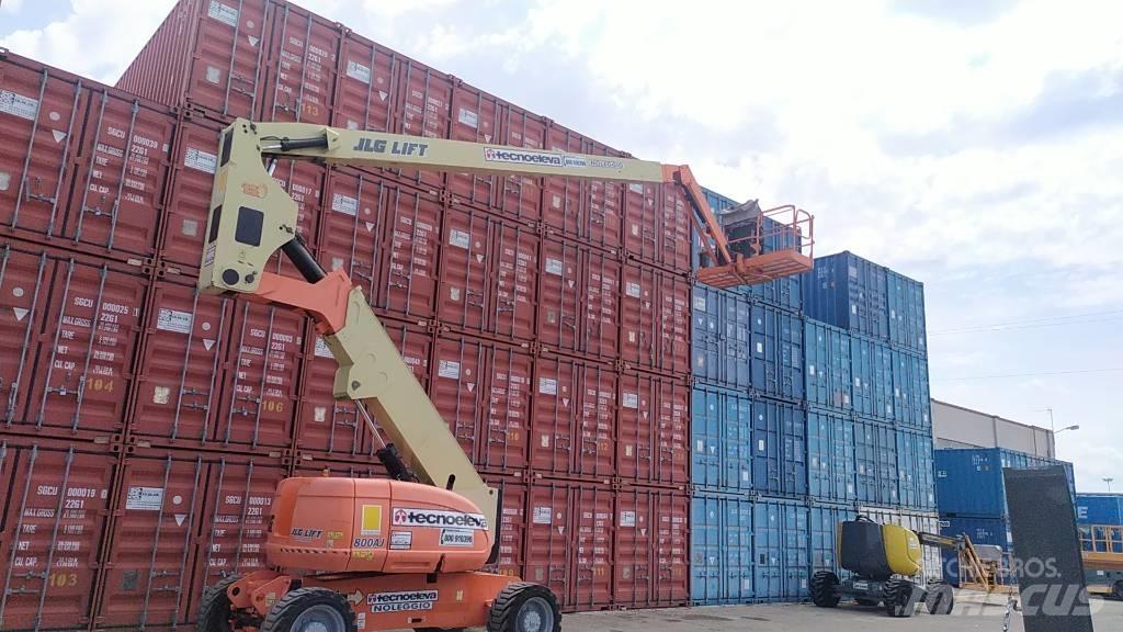 JLG 800 AJ Karos emelők