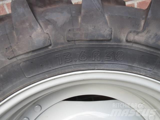 Michelin 13.6/38 Gumiabroncsok, kerekek és felnik