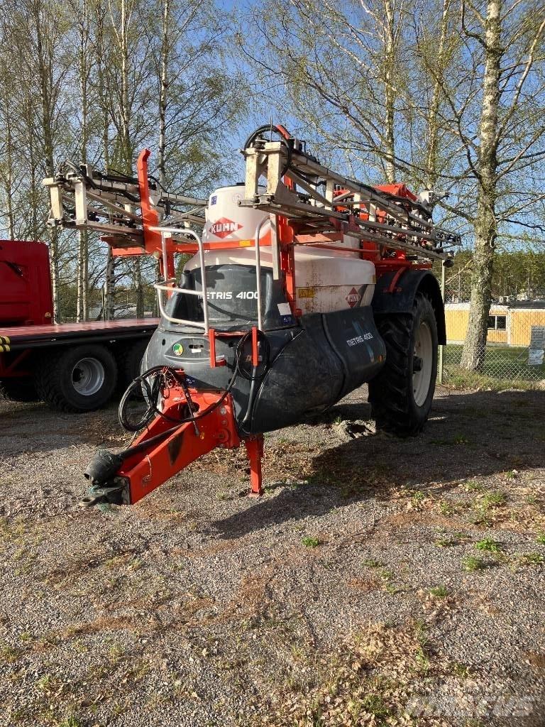 Kuhn Metris 4100 Vontatott trágyaszórók