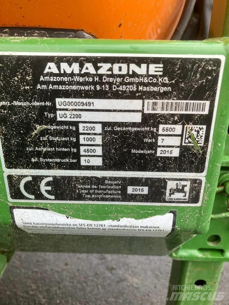 Amazone UG 2200 Vontatott trágyaszórók