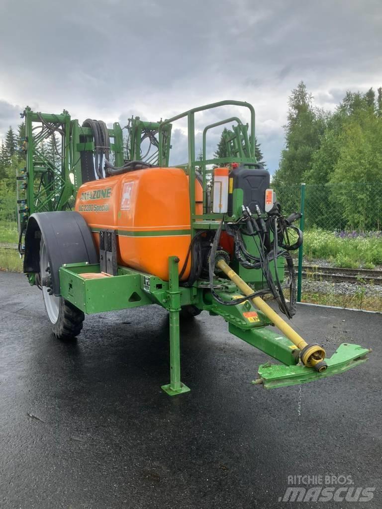 Amazone UG 2200 Vontatott trágyaszórók