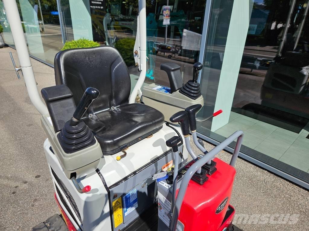 Takeuchi TB 210 Mini kotrók < 7t
