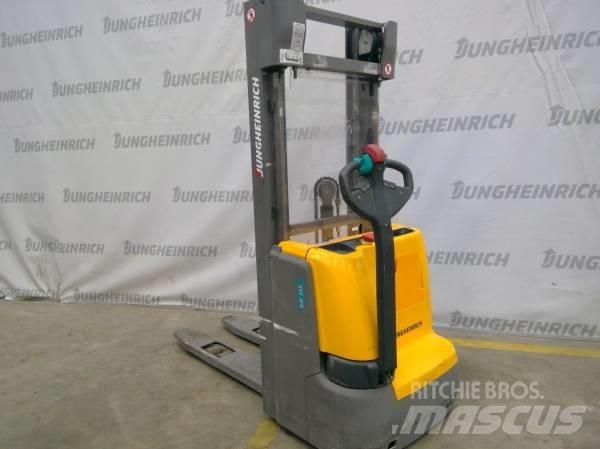 Jungheinrich EJC 112 Gyalogkíséretű targonca