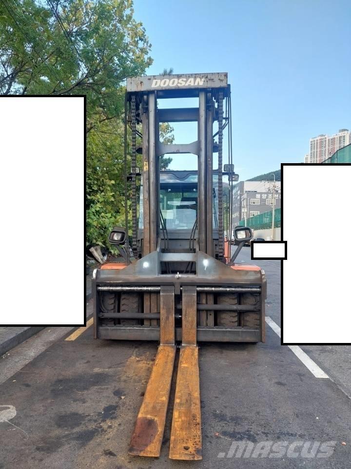 Doosan D 160 S-5 Dízel targoncák