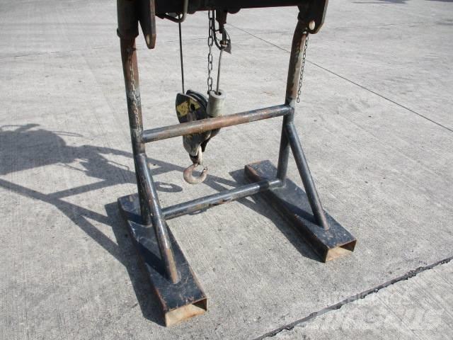 Manitou lier 3 Ton Egyéb alkatrészek