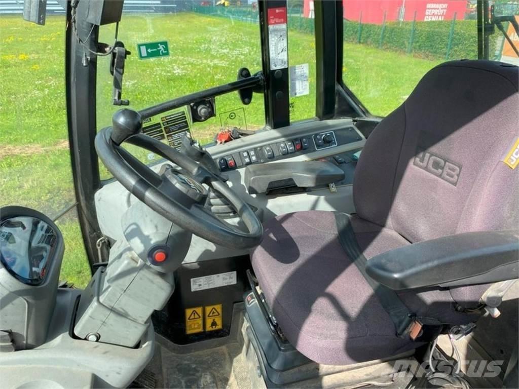 JCB TM 220 - 40 KM/H Teleszkópos mezőgazdasági rakodók
