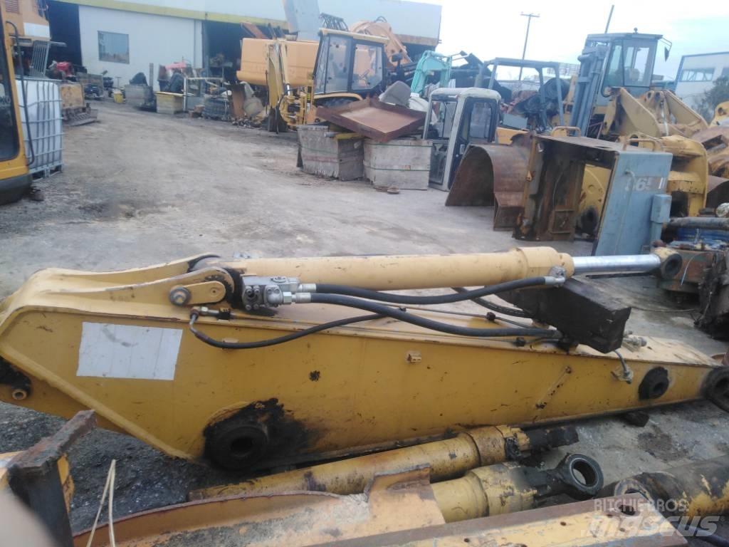 CAT M 318 Alváz és felfüggesztés