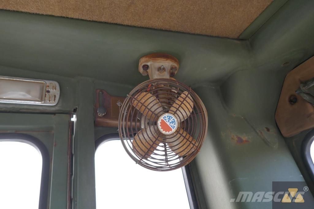 CAT 130G Ex-army Gréderek