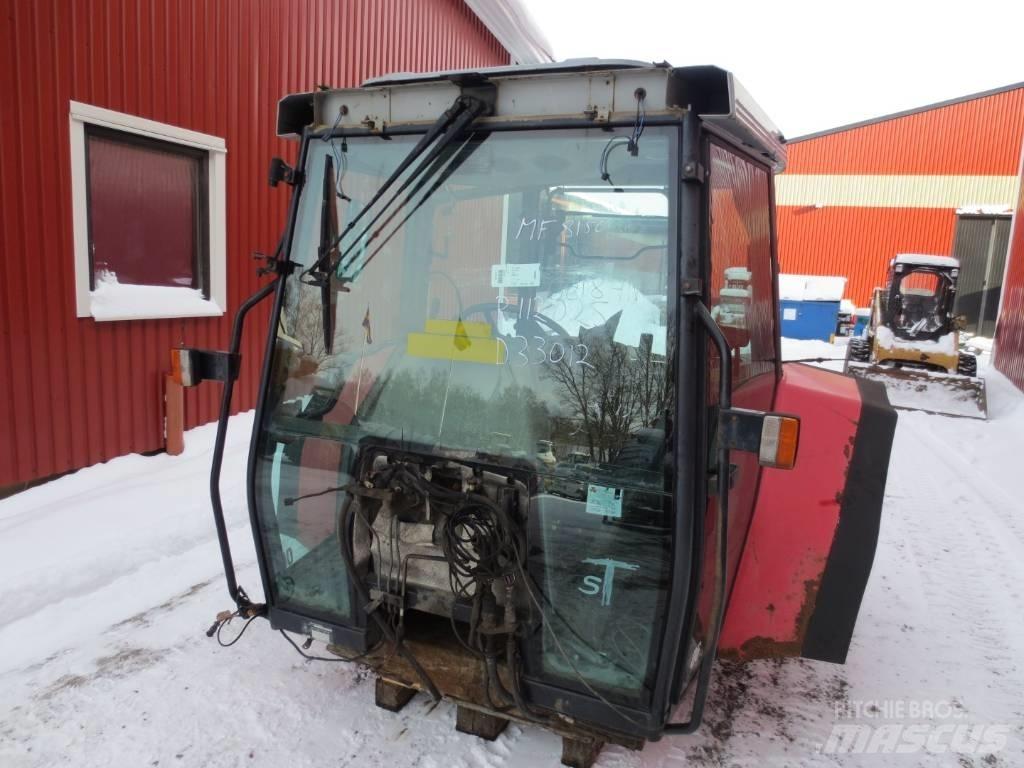 Massey Ferguson 8150 Vezetőfülke és belső tartozékok