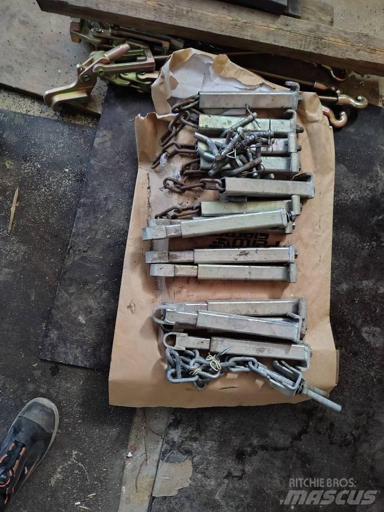 Raju 18.4R38 Gumiabroncsok, kerekek és felnik