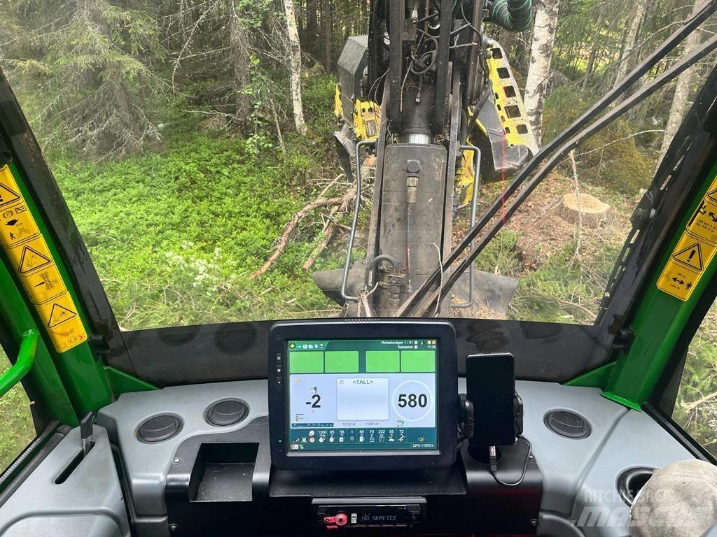 John Deere 1170 G Betakarítók