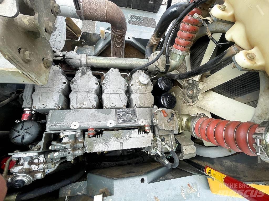 Liebherr L550 Gumikerekes homlokrakodók