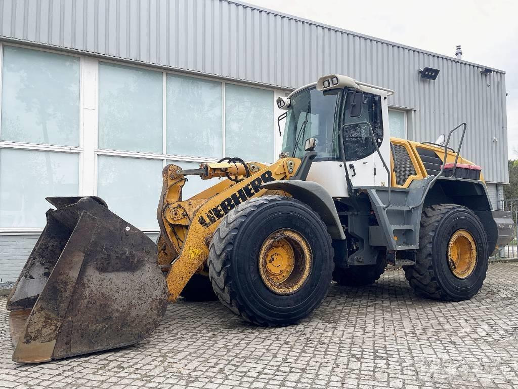 Liebherr L550 Gumikerekes homlokrakodók