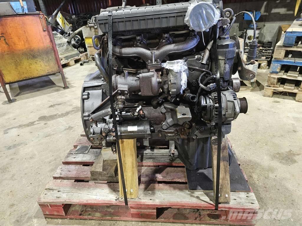 Mercedes-Benz LA904 Motorok